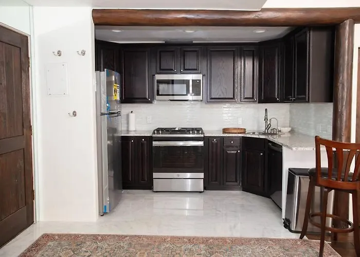 Aspen Stash Pad With Fireplace, Parking, W/D